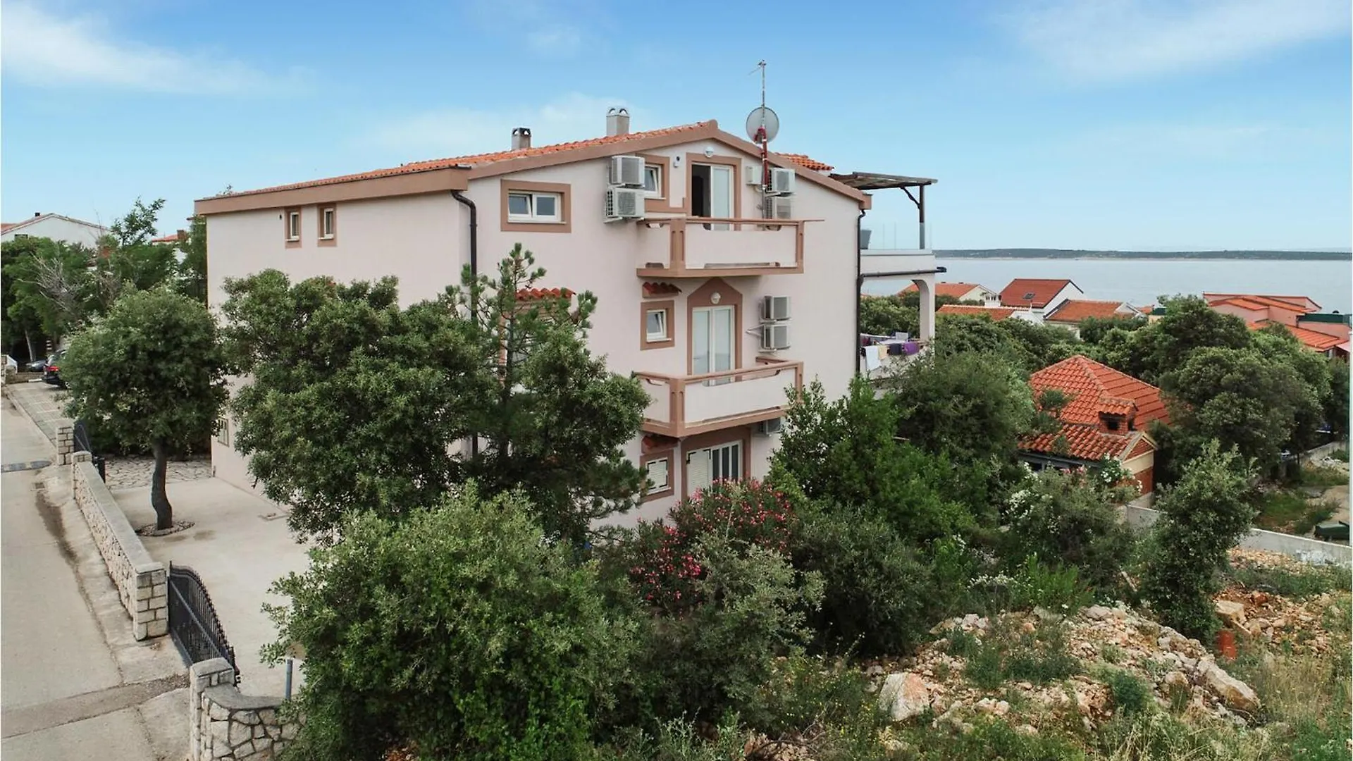 Pet Friendly Apartment In Mandre With Wifi